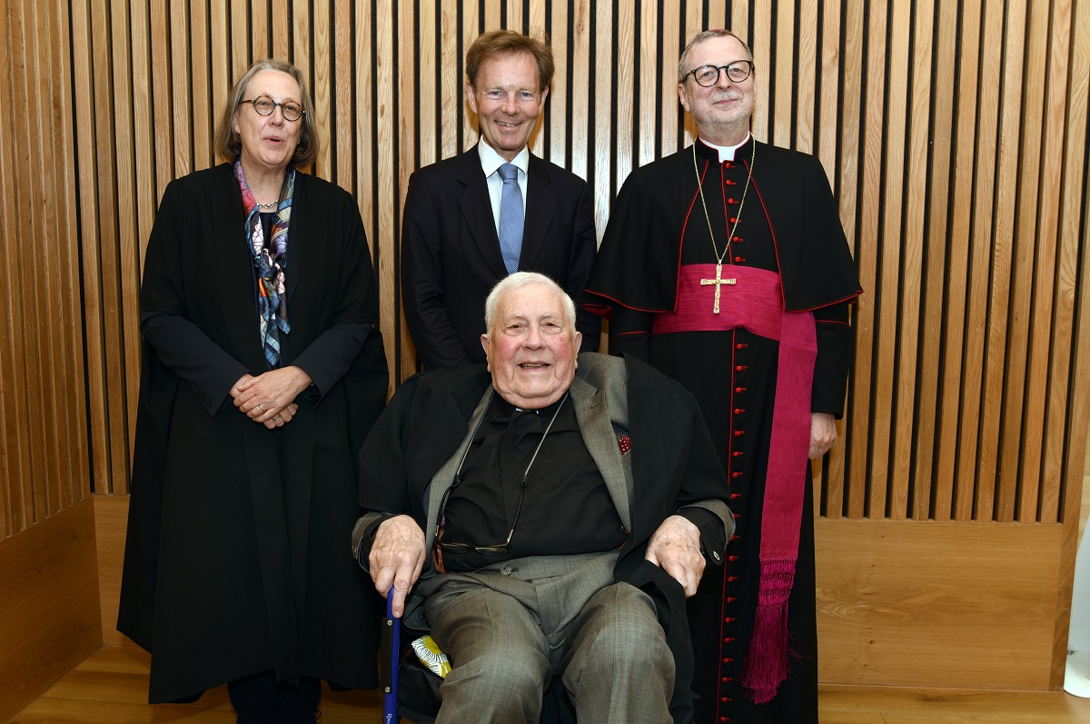 Prof Jane Shaw, Prof Jonathan Michie, Canon Vincent Strudwick and Archbishop Claudio Gugerotti
