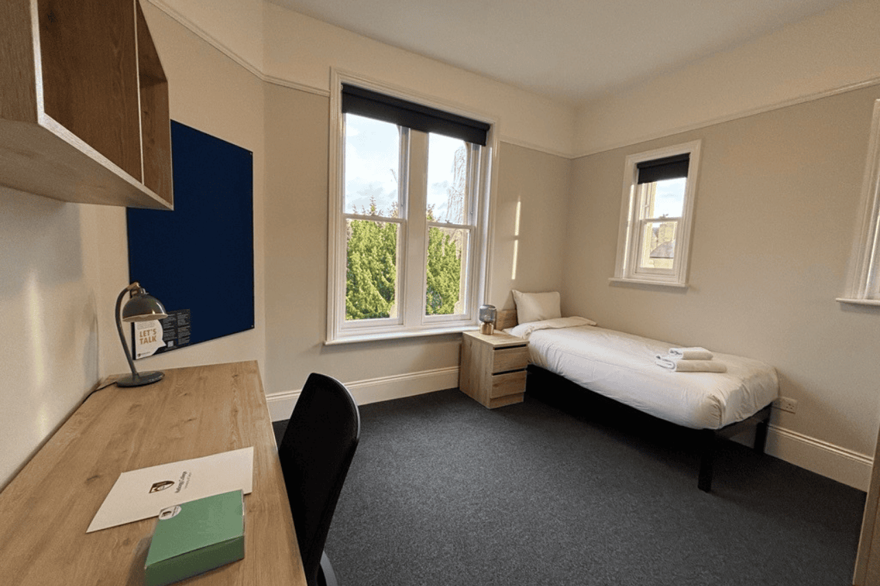 Standard Single - non ensuite