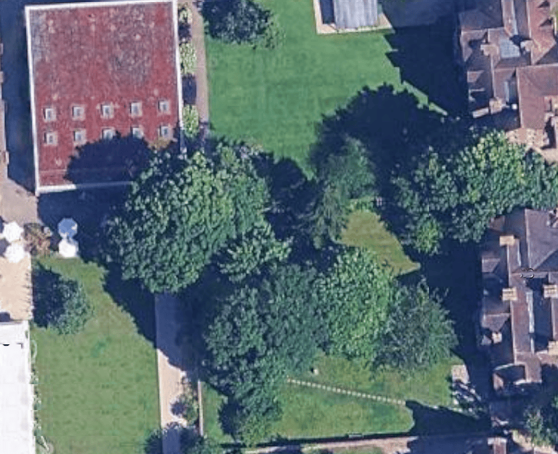 satellite image of College gardens